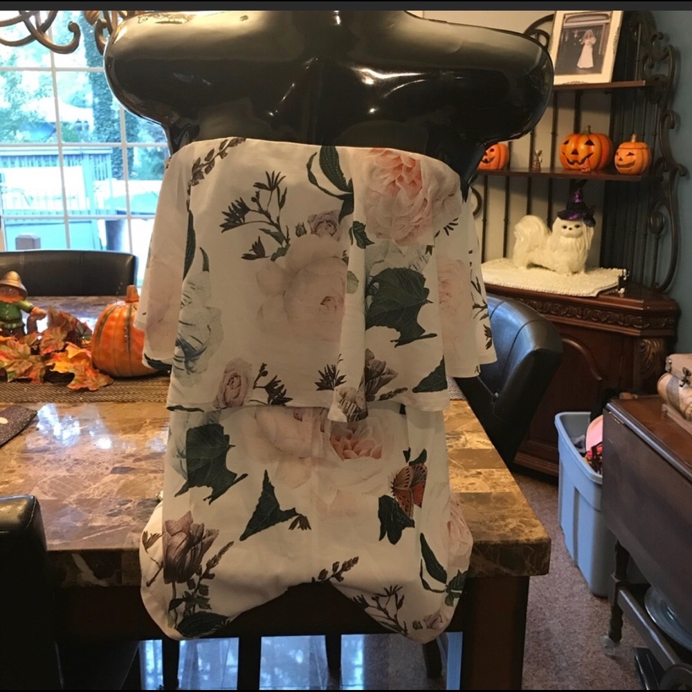 NWT  Cute floral romper
